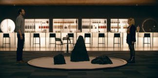 COSMÉTICA DEL ENEMIGO (A PERFECT ENEMY) Cosmética del enemigo