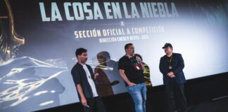 EL ESPÍRITU DE JOHN CARPENTER SOBREVUELA ISLA CALAVERA: ‘LA COSA EN LA NIEBLA’ Chedey Reyes presenta La cosa en la niebla en Isla Calavera 2025.